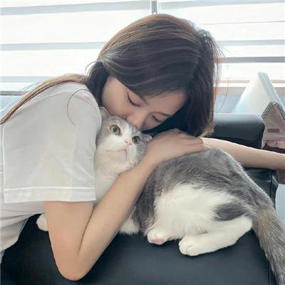 靓妹有难